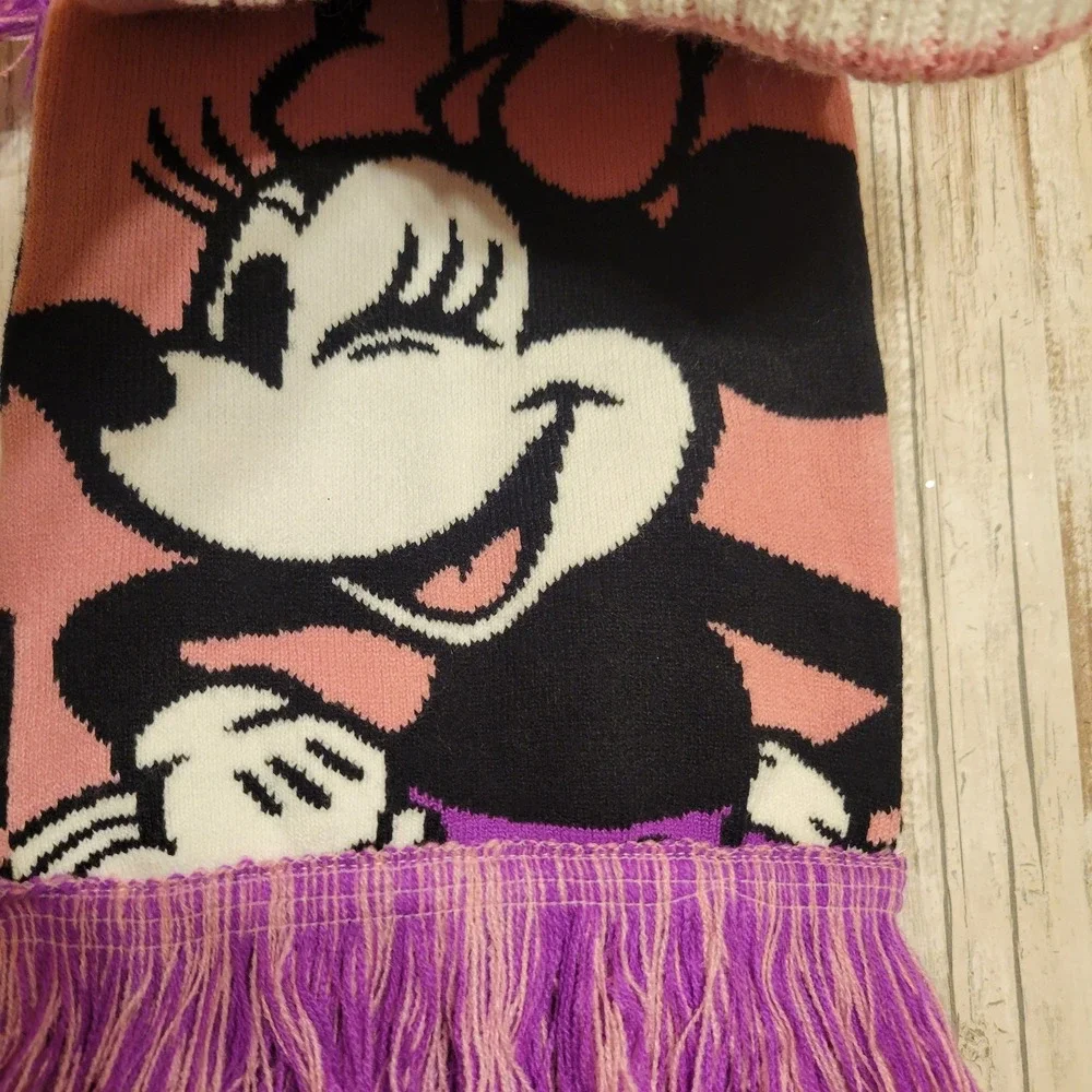 Disney Minnie Mouse Beanie Hat and Scarf Set‎ New With Tag